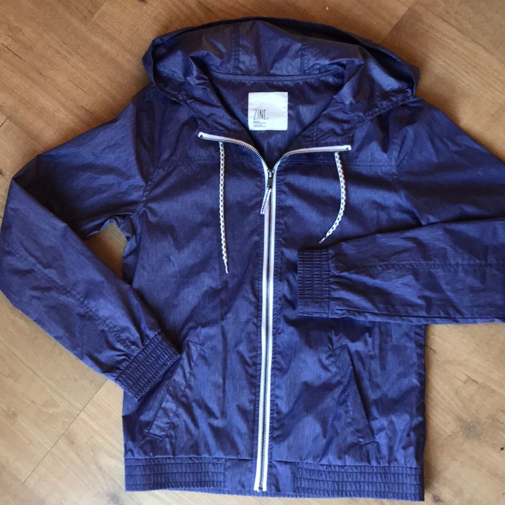 Zine Windbreaker in Heathered Navy size Small